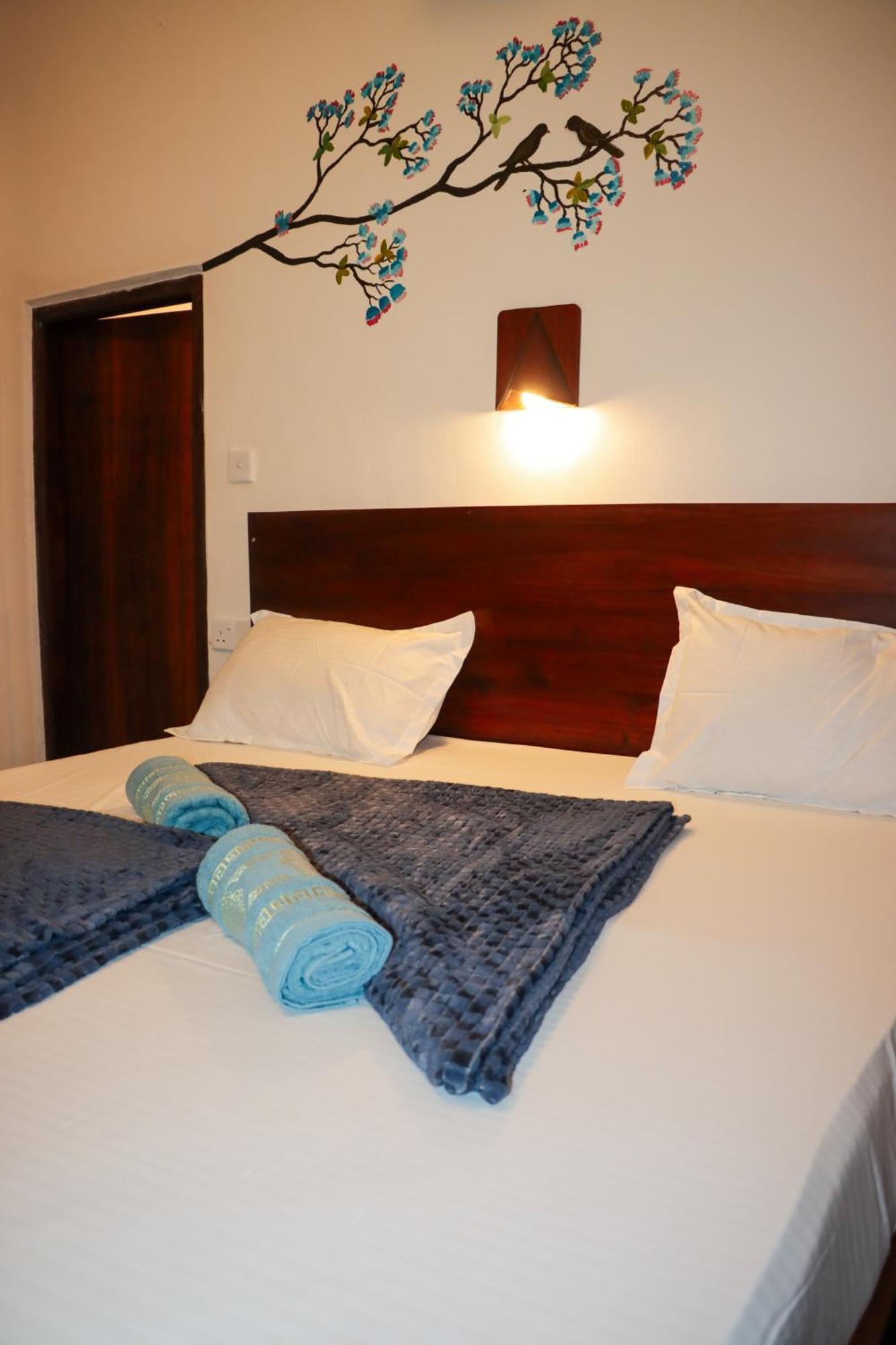 Surfers Park Arugambay Bed & Breakfast Arugam Bay Exterior photo